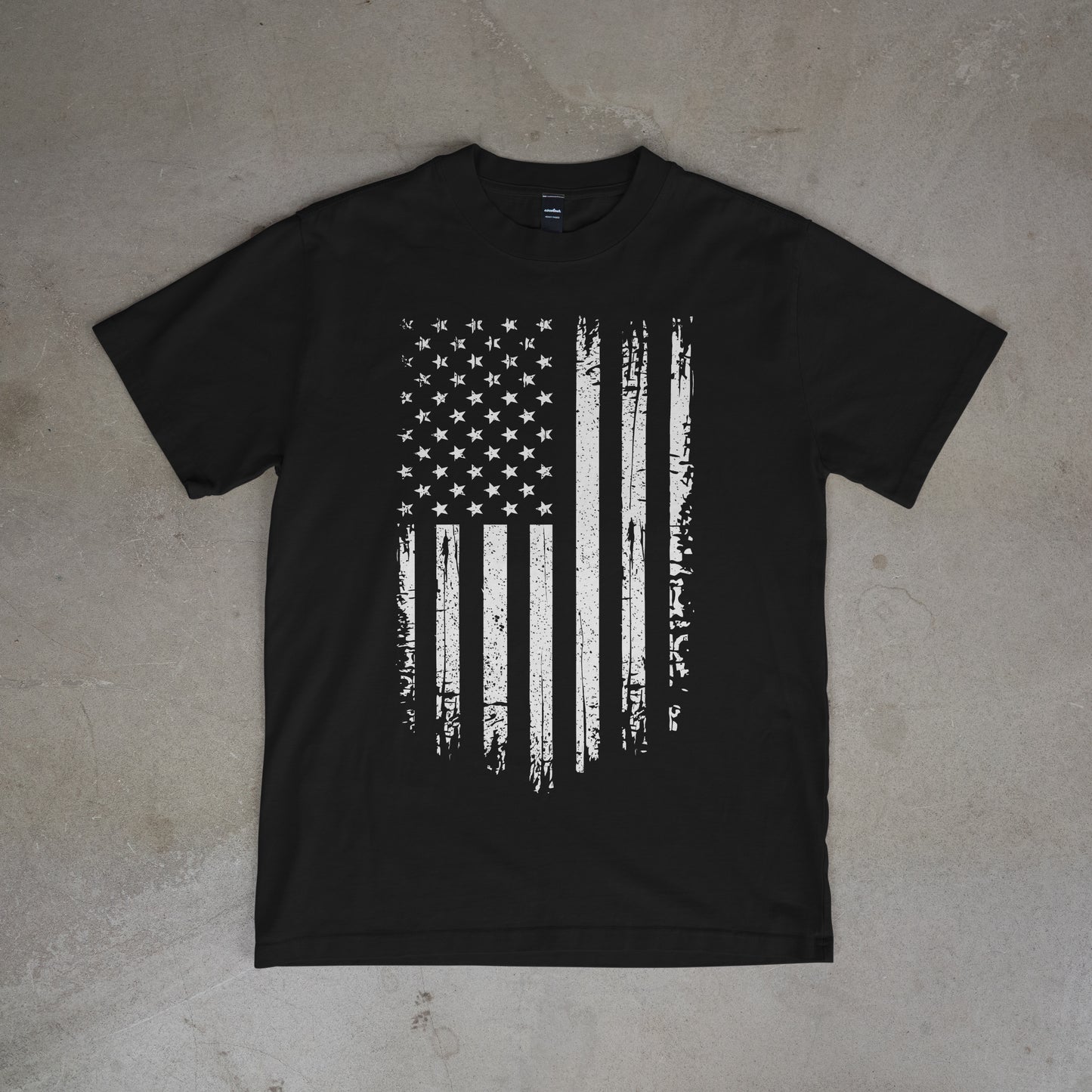 Distressed Vertical American Flag Graphic Tee – Patriotic USA Shirt