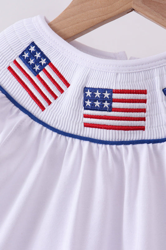 White flag smocked ruffle gingham bloomer set