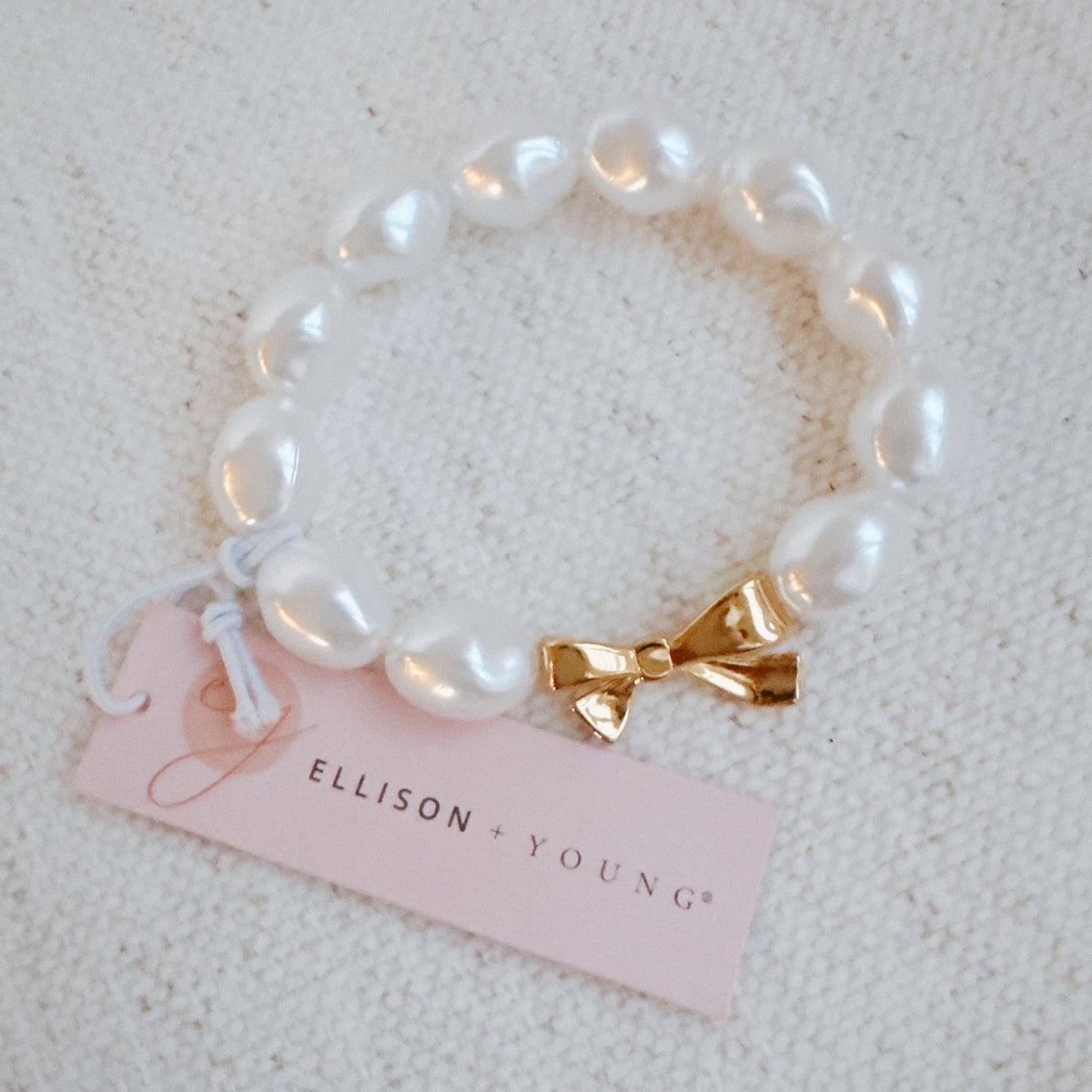 Golden Bow Pearls Stretch Bracelet