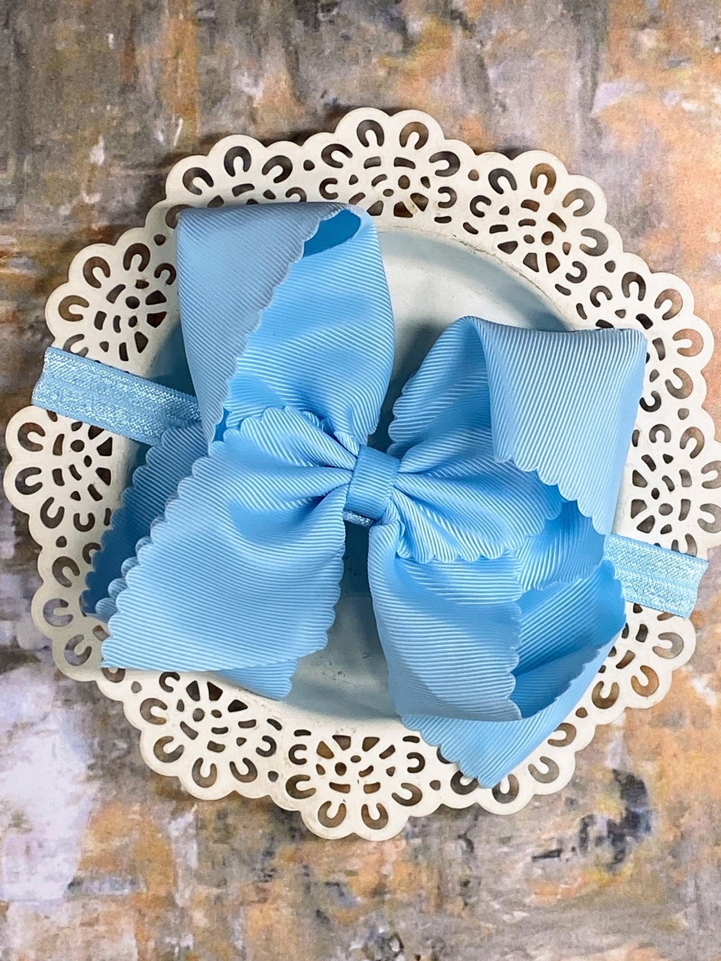 Oversize Scalloped Bows - Alligator Clip - 5.5"