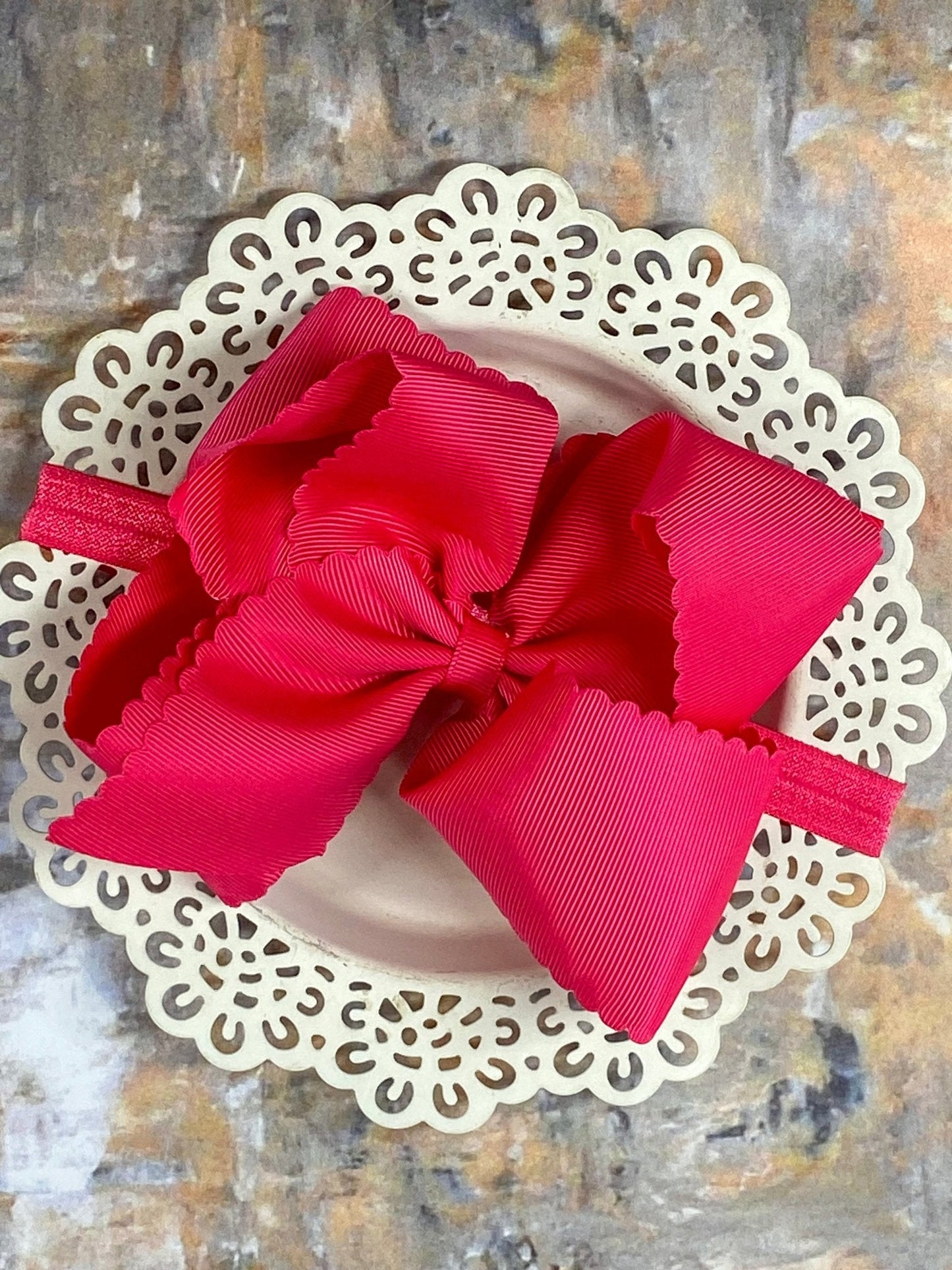 Oversize Scalloped Bows - Alligator Clip - 5.5"